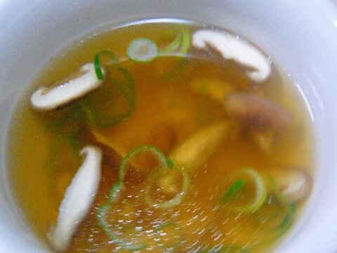 ♥　餃子の皮入り！　椎茸スープ　♥